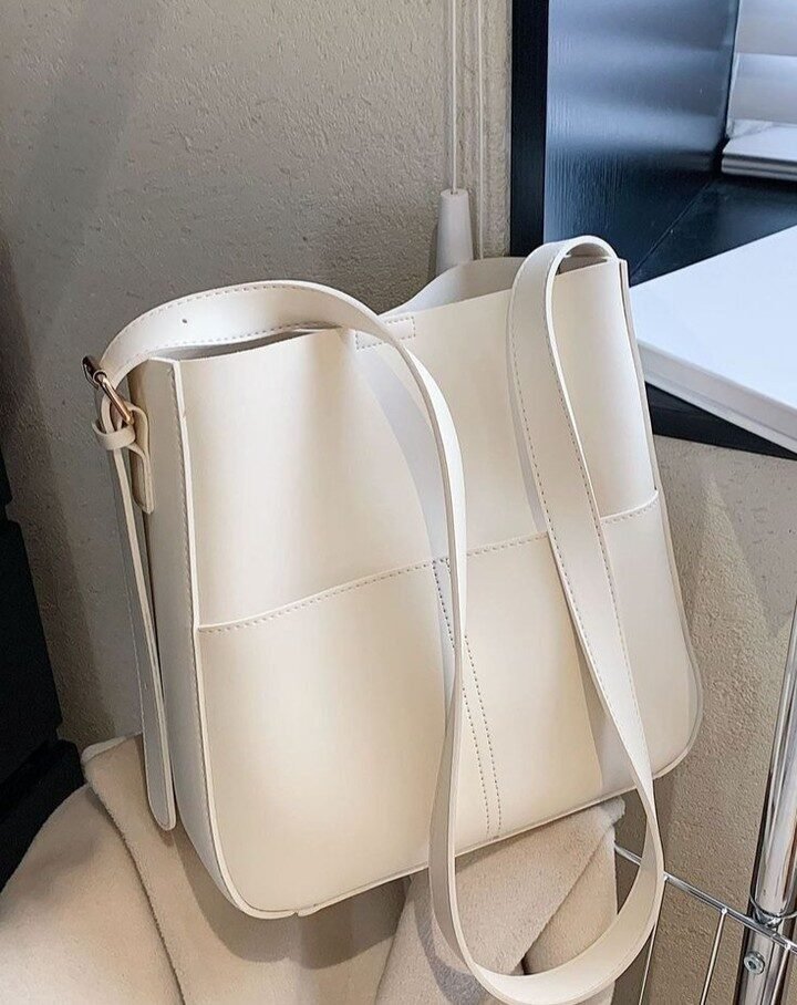 Instagram post from zaali_qa. This post is in position 10.